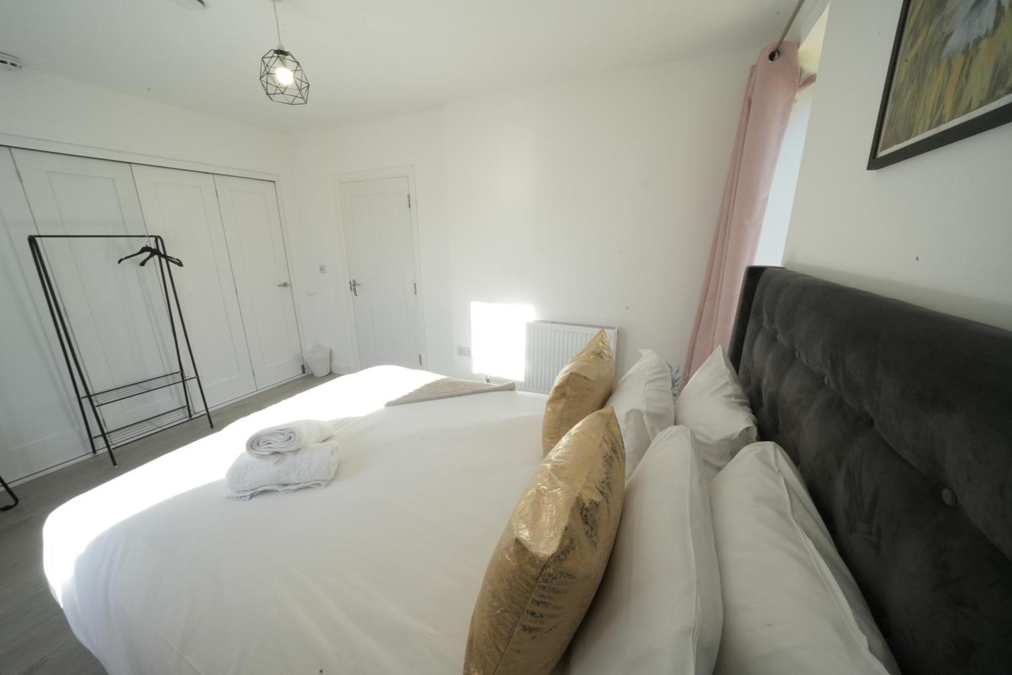 Ealing Broadway Great Stay 7-Minute Walk From The Underground エクステリア 写真