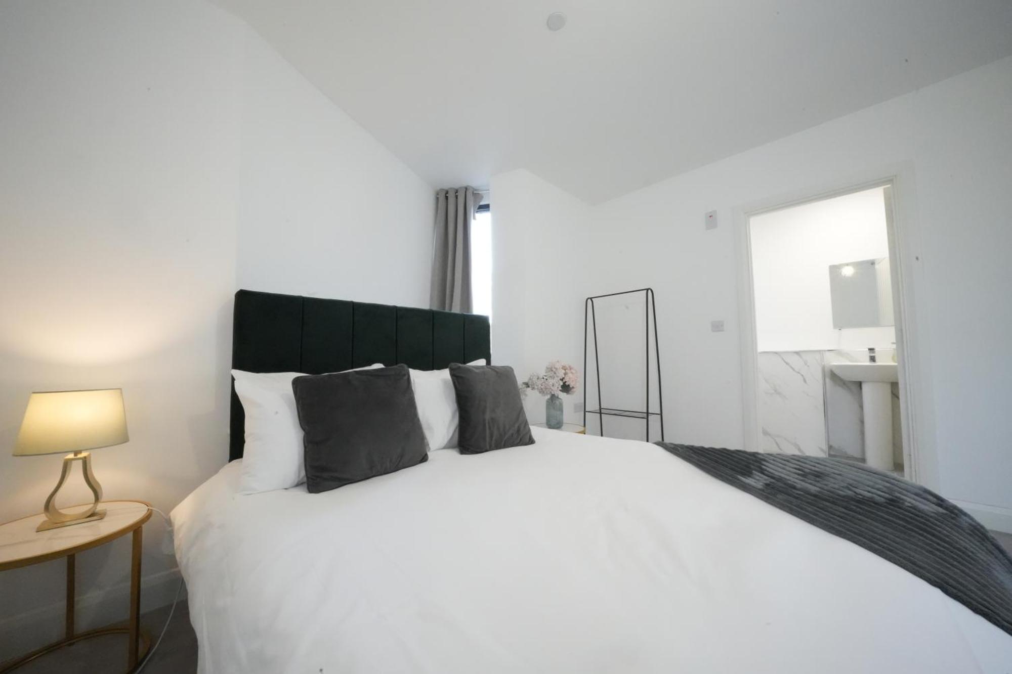 Ealing Broadway Great Stay 7-Minute Walk From The Underground エクステリア 写真
